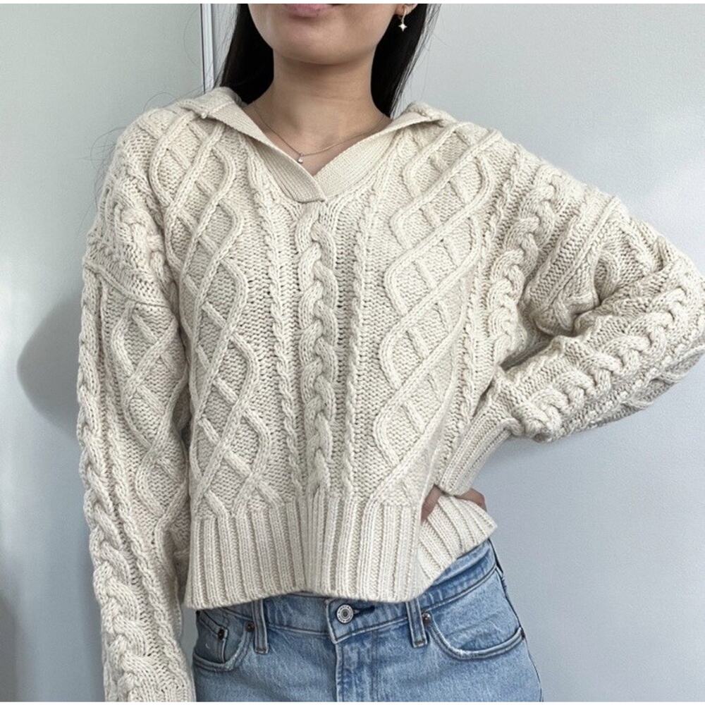 Pull & Bear Tan Oatmeal Knitted Cable Notch Pullover Sweater Women's Size Medium
